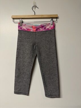 Ivivva by Lululemon Girls Grey Crop Reversible Leggings Youth Size 10